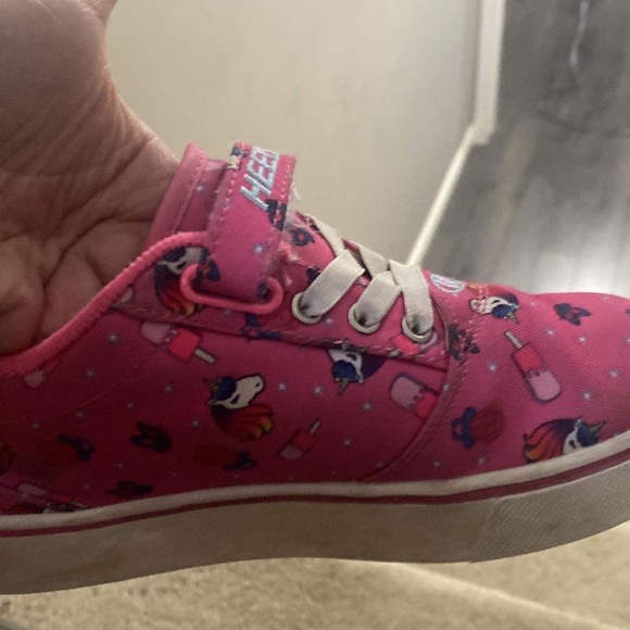 Heelys Youth size 3 - Picture 1 of 6